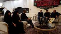 دیدار رییس بنیاد شهید و امور ایثارگران با خانوادههای معظم شهدای جنگ رمضان