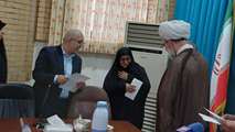 تجلیل نماینده ولیفقیه در گیلان از خانوادههای معظم شهدای جنگ رمضان
