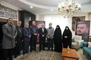 دیدار رئیس بنیاد شهید و امور ایثارگران با خانواده شهیدان «تقوی» و «احدینژاد»