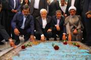 ادای احترام معاون اول رئیسجمهور به شهدای قم و زیارت حرم مطهر بانوی کرامت