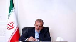 پیام تسلیت رئیس‌جمهور پزشکیان در پی درگذشت مادر شهیدان حسینی مزینانی