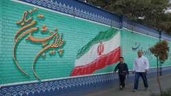 رییس بنیاد شهید و امور ایثارگران در آیین نواختن زنگ مقاومت