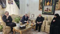 دیدار معاون بهداشت و درمان بنیاد  با خانواده‌های معزز شهید «پیروز حسینی ثانی» و شهیده «ملیحه قرهی»