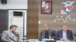 نشست معاون فرهنگی و آموزشی بنیاد شهید با خادمیاران امام رضا(ع)/ مردمی‌سازی فعالیت‌های فرهنگی باید از شعار به اقدام میدانی تبدیل شود