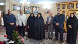 رئیس بنیاد شهید با خانواده «شهیدان طوقانی» دیدار کرد/ یاد و نام شهدای جنگ باید با روایتگری زنده نگه داشته شود