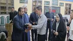 تکریم زوجین جوان ایثارگر در اردوی «خانواده بانشاط»