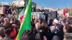 فیلم/ تشییع دو شهید بر روی شانه‌های مردم اهواز