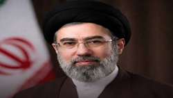 بیعت کارکنان صندوق قرض‌الحسنه شاهد با  حضرت آیت‌الله سید مجتبی خامنه‌ای 