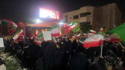 تداوم حضور مقتدرانه ایثارگران؛ برگزاری موج شصتم تجمعات خیابانی در میدان بهارستان