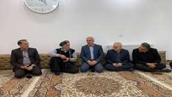 دیدار با خانواده‌های شهدای جنگ رمضان در کردستان