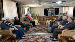 تأکید استاندار کردستان بر تکریم خانواده شهدا و ایثارگران