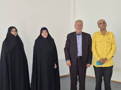 دیدار معاون تعاون و امور اجتماعی بنیاد با فرزند شهید «محراب خانی»/ افتخاری است که فرزندان شهدا سرپرست فرزندان بی‌سرپرست هستند